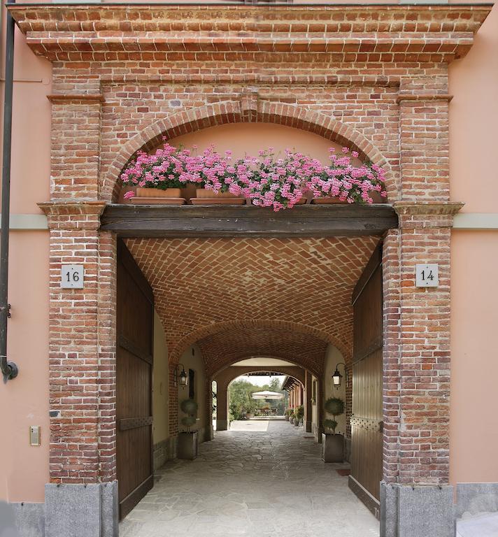 Ristorante Albergo Ca' Vittoria Tigliole Eksteriør bilde